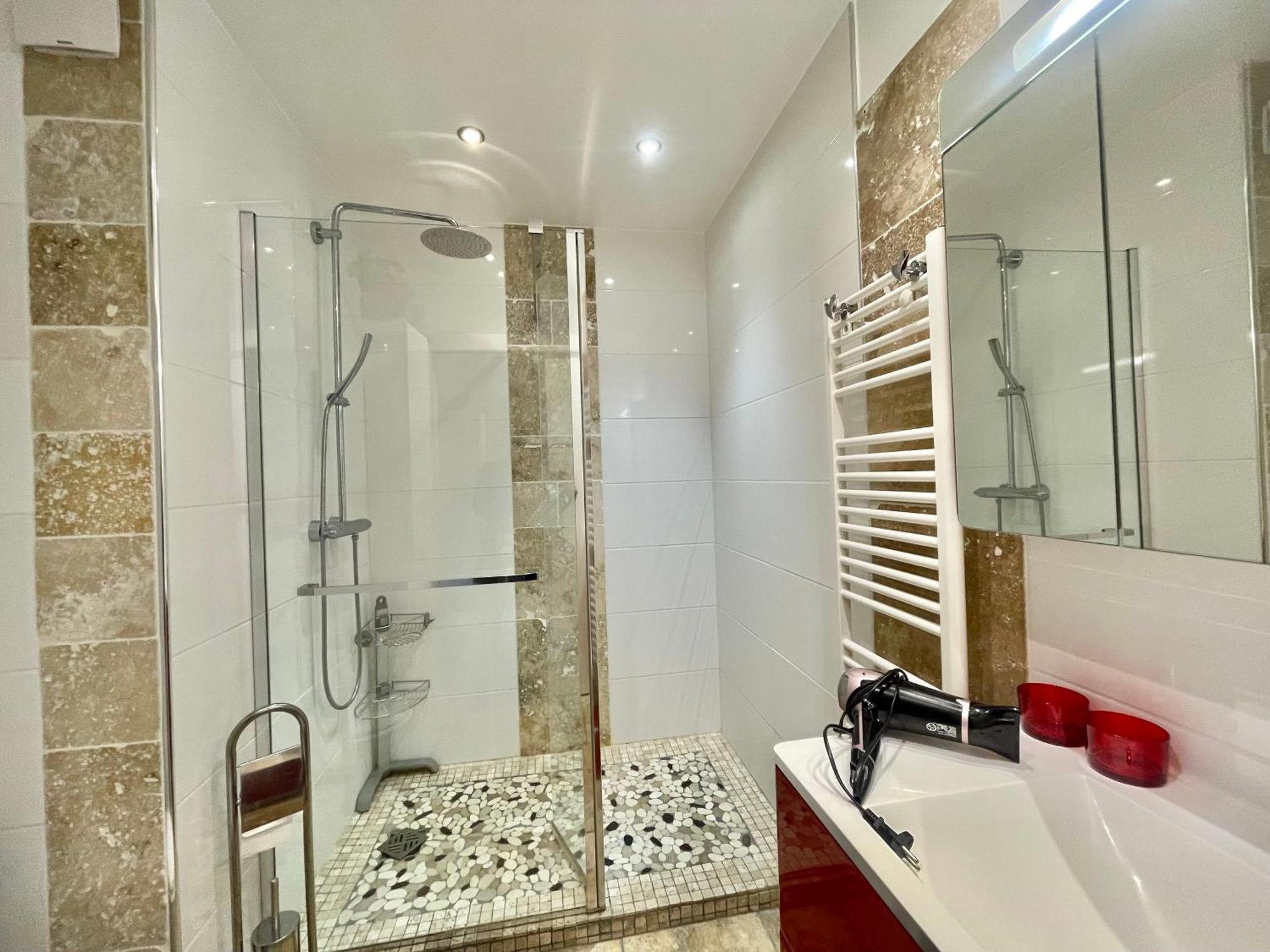 Studio Grand Hotel Croisette, By Welcome To คานส์ ภายนอก รูปภาพ